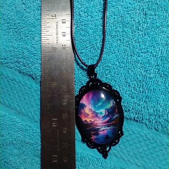 Black cabochon necklace large pendant aurora borealis ignore reflection in pics. - Picture 2 of 4